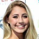 Lia Marie Johnson als Meg Bowler