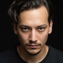 Kaan Yılmaz als Erik (Ahmet)