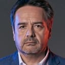 Claudio Arredondo als Carlos Romeral