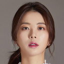 박신아 als Loan Shark Accountant