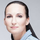 Anastassia Tchibissova als Hostess