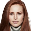 Madelaine Petsch als Eliza