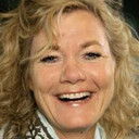 Nina Høgsberg als Radio nyhedsoplæser