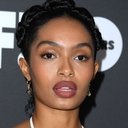 Yara Shahidi als Tinker Bell