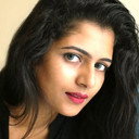 Yamini Lakshmanan als Sunaina