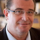 Éric Cobast als Self