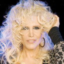 Valeria Lynch als 