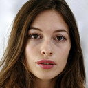 Selma Copijn als Granddaughter Osman