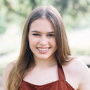 Sophia Hopkins als Abigail Heyward