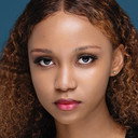 Ahoue Prescilla als Young Giselle