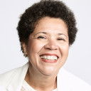 Nara Gil als Black Boy