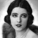 Marcella Albani als Felicitas, Wife of Carrel