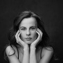 Alexandra Dimitrova als Iliana