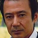 Kimihiko Hasegawa als Dr. Jun Saeki