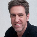 Alon Neuman als Razo