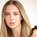 Eden Summer Gilmore als Claire