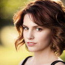 Elizabeth J. Cron als Munoz