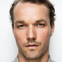 Max Woelky als Tom Burmeister