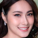 Meen Pimchanok Kaewlumyai als Looksorn