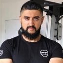 Adam Kiani, Stunts