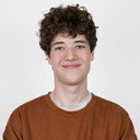 Carter J. Perrin als Man