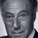 Richard Caldicot als Roberts (uncredited)