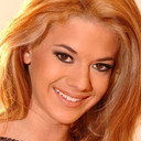 Chloé Delaure als 