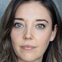 Maddie Rice als Louise