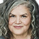 Sandra Flores als Luciana