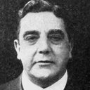 Frank Belcher als Charles Van Horn