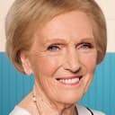 Mary Berry als Self