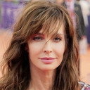 Anne Parillaud als Prague Concierge