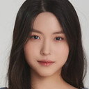 황지아 als Jin-soo's daughter
