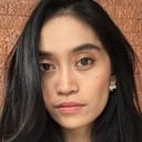 Sekar Sari als Rika