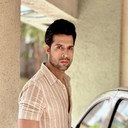 Farhan Qureshii als Yash