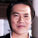 Julian Cheah als Kevin