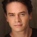 Daniel Logan als Boba Fett (voice)