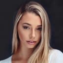 Brittany Toczko als Bridesmaid