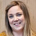 Pihla Penttinen als Tiina