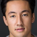 Gabriel Prevost als Waiter