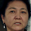 Gulmira Tursunbaeva als Aibek's Mother