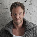 Dominic Boeer als Tom Brahe