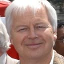 Ian Lavender als John Mandelson
