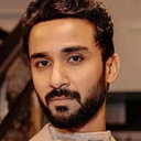 Raghav Juyal als Fani