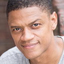 Avery Glymph als Intelligent Student