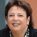 Nesrin Yılmaz als Köpekli Kadın