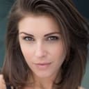 Lili Mirojnick als 