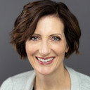 Hillary Straga als Interwiever #1