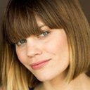 Samantha Shelton als Waitress