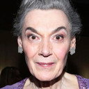Marian Seldes als Mrs. H.T. Miller